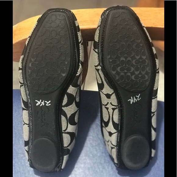 Coach signature canvas/leather flats - Picture 5 of 16
